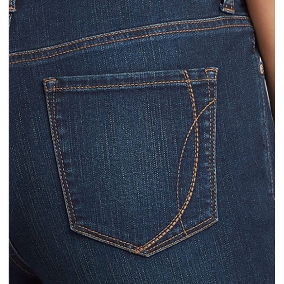 (1705) Bandolino Women's Petite Mandie Signature Fit High Rise Straight Jean - Picture 4 of 6